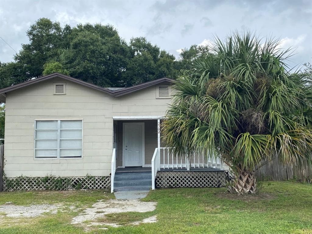 2702 E 19TH AVENUE TAMPA, FL 33605