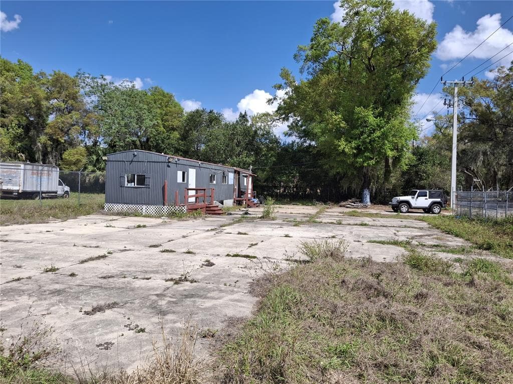 160 FLORIDA AVENUE OSTEEN, FL 32764