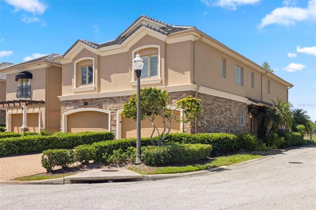 648 SAXONY BOULEVARD ST PETERSBURG, FL 33716
