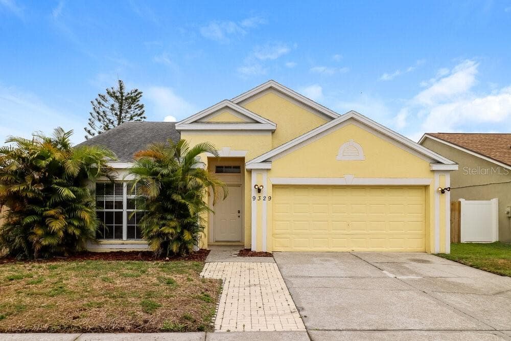 9329 CRANDON LANE TAMPA, FL 33635