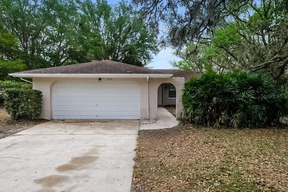 7332 GLEN COVE ROAD WEEKI WACHEE, FL 34613