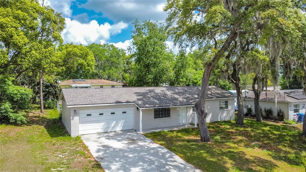 27111 WAKEFIELD DRIVE BROOKSVILLE, FL 34602