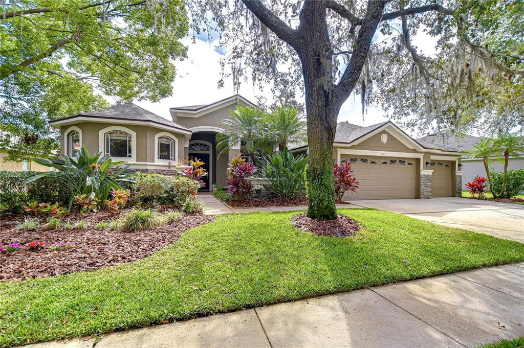6112 IBISPARK DRIVE LITHIA, FL 33547