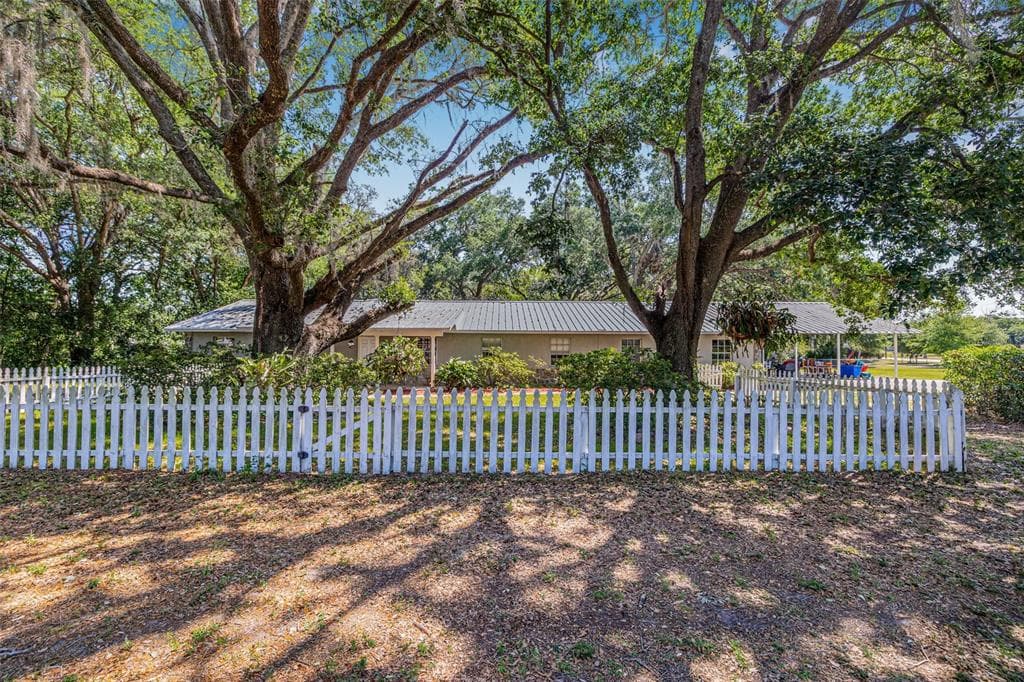 34651 APPALOOSA TRAIL ZEPHYRHILLS, FL 33541
