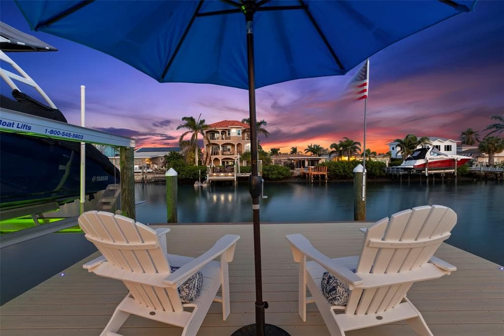 139 WALL STREET REDINGTON SHORES, FL 33708