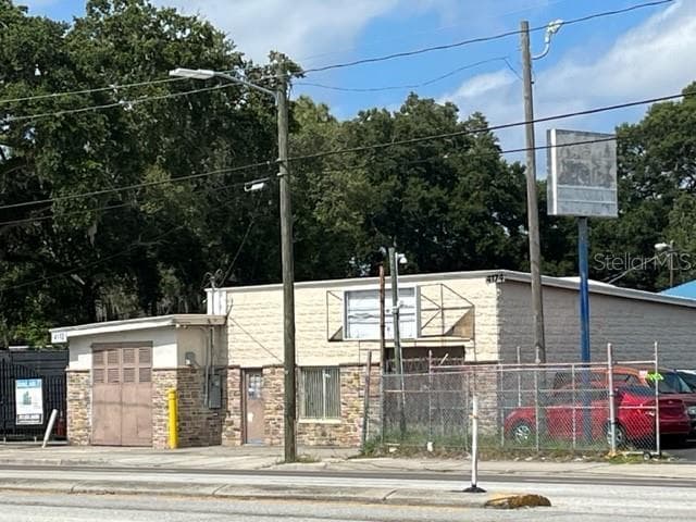 4172-4174 E HILLSBOROUGH AVENUE TAMPA, FL 33610