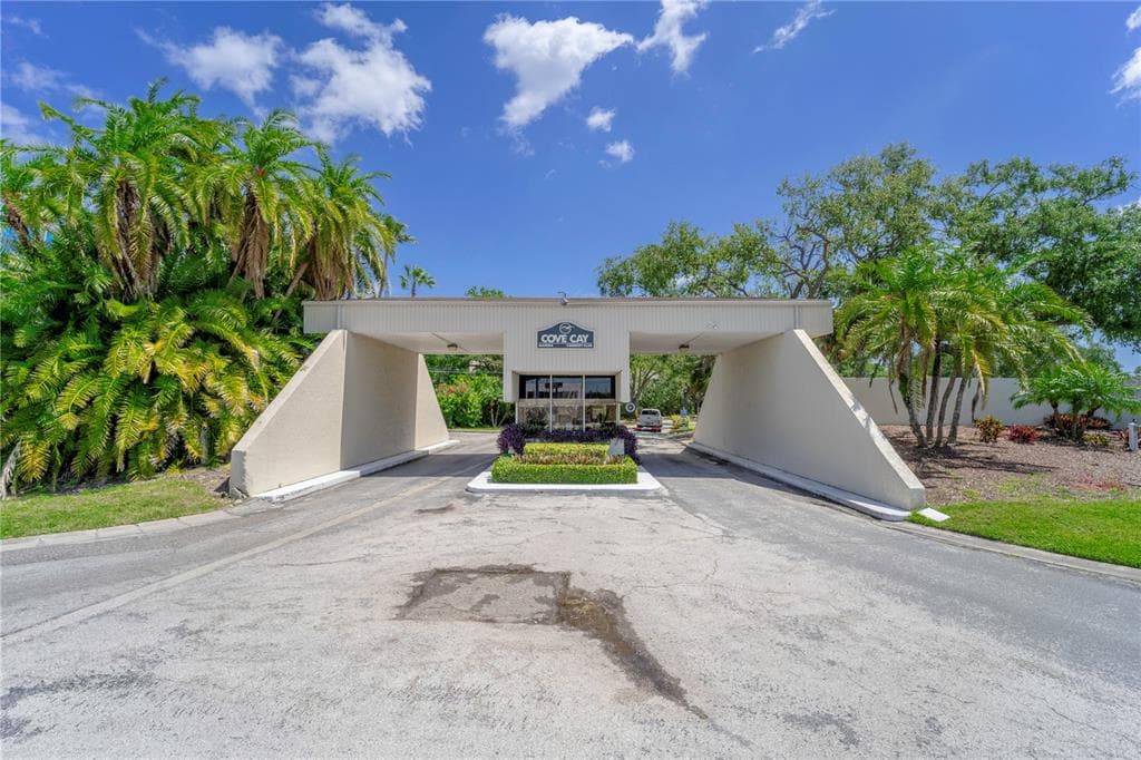 2900 COVE CAY DRIVE UNIT 1G CLEARWATER, FL 33760