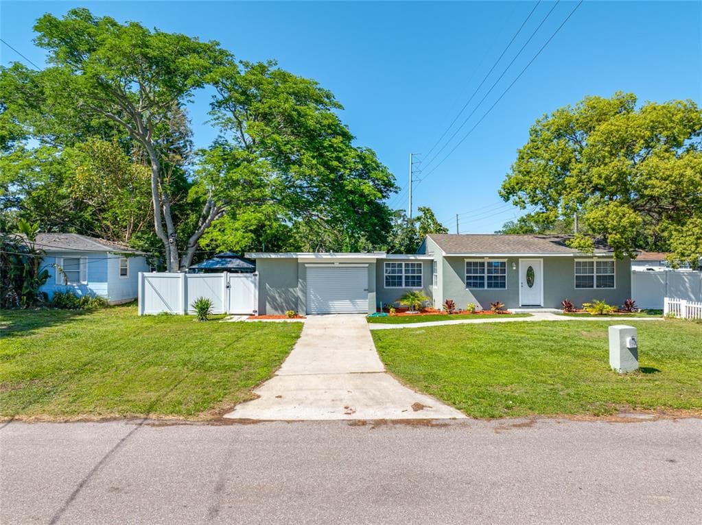 1290 BERTLAND WAY CLEARWATER, FL 33755