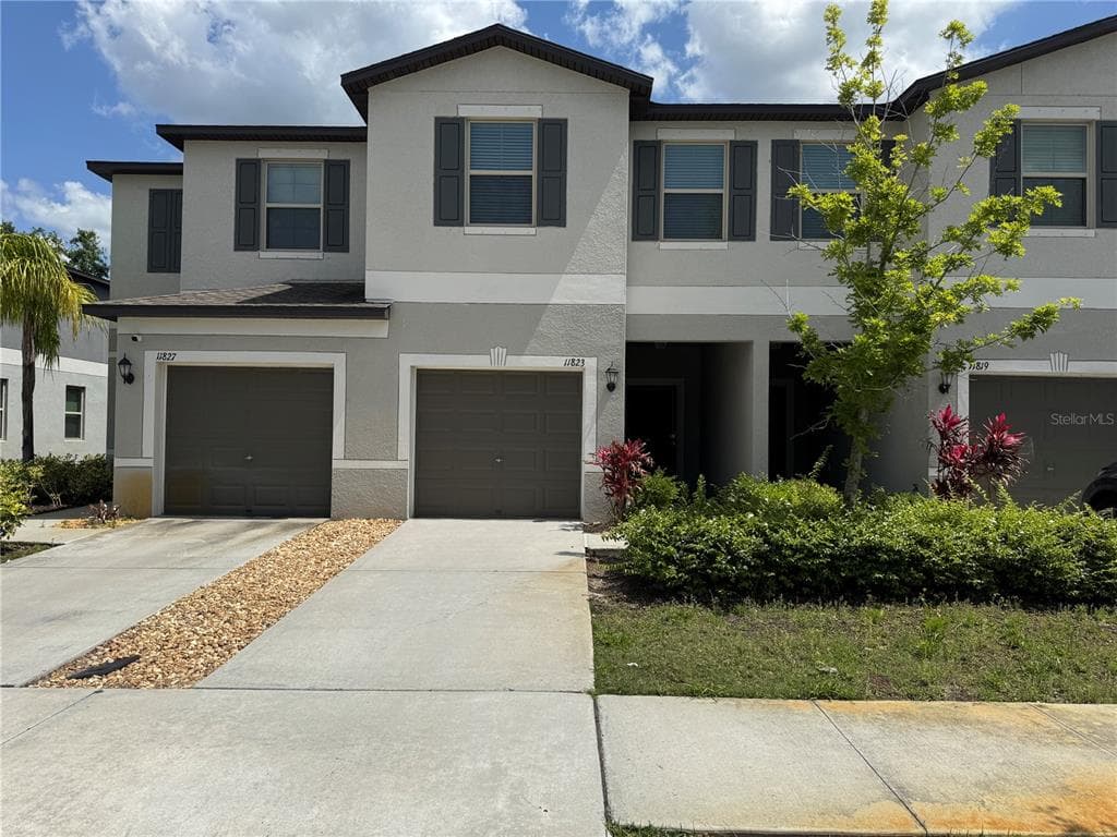 11823 DUMAINE VALLEY ROAD RIVERVIEW, FL 33579