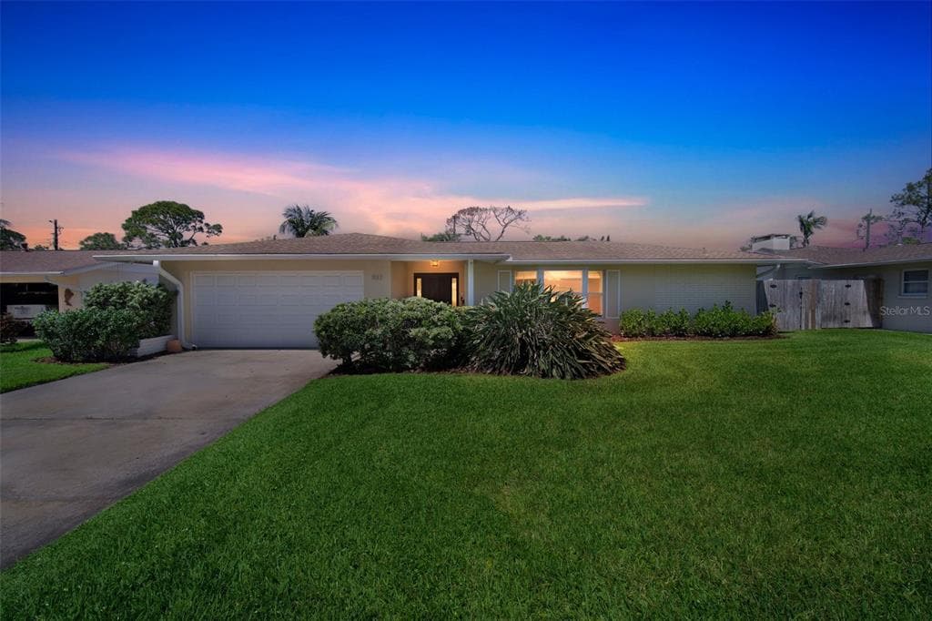 1137 86TH AVENUE N ST PETERSBURG, FL 33702