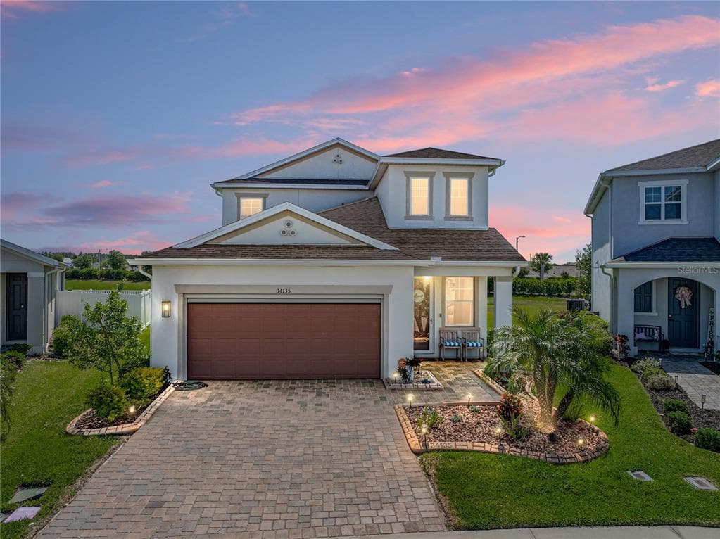 34135 WHITE FOUNTAIN COURT WESLEY CHAPEL, FL 33545
