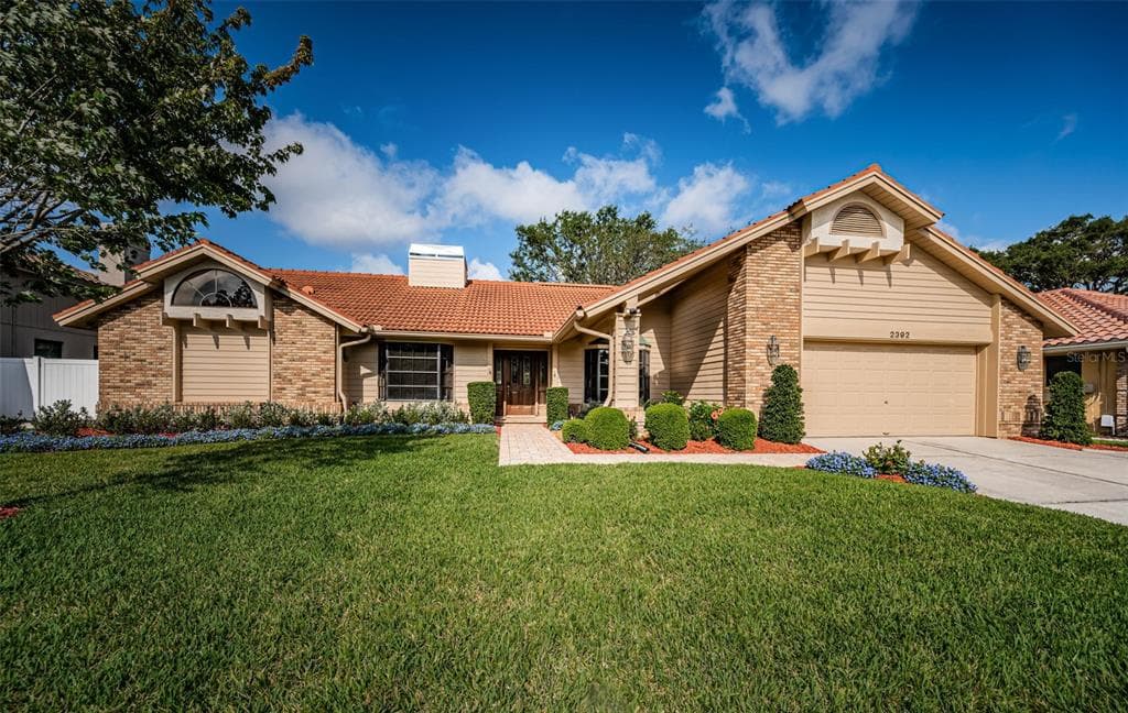 2392 HILLCREEK CIRCLE E CLEARWATER, FL 33759
