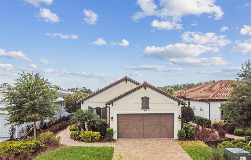 4257 ROSATTI ROAD WESLEY CHAPEL, FL 33543