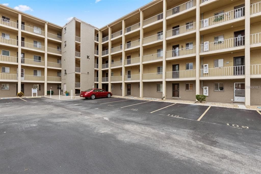 3516 LAKE BAYSHORE DRIVE UNIT K109 BRADENTON, FL 34205