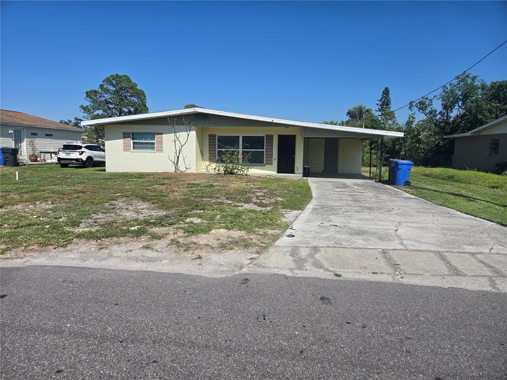 125 18TH STREET NW RUSKIN, FL 33570