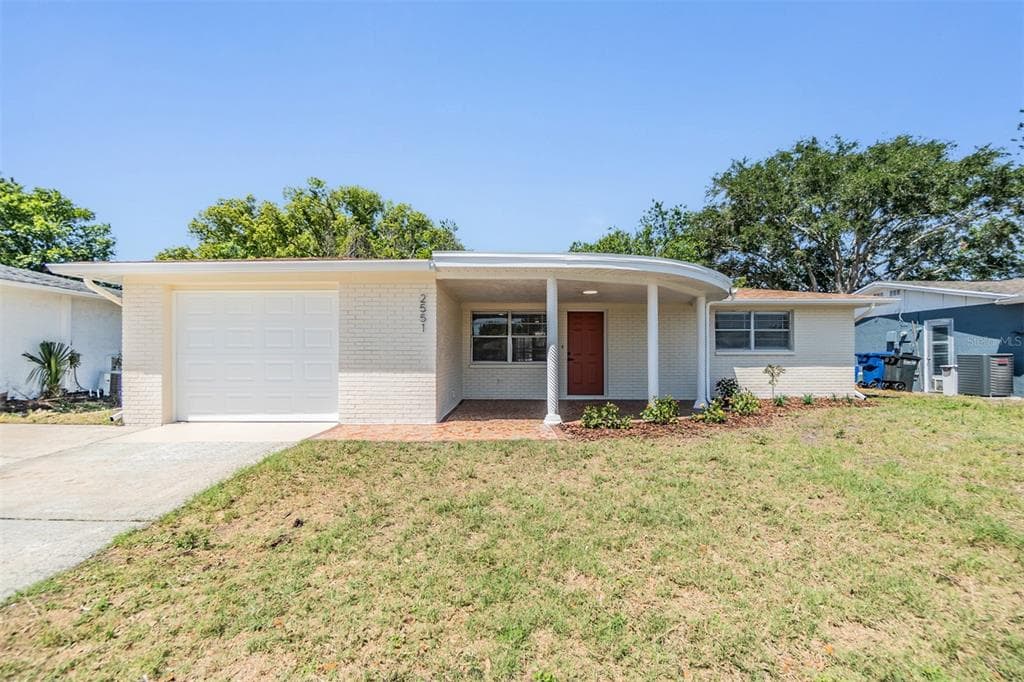 2551 FENTRESS PLACE