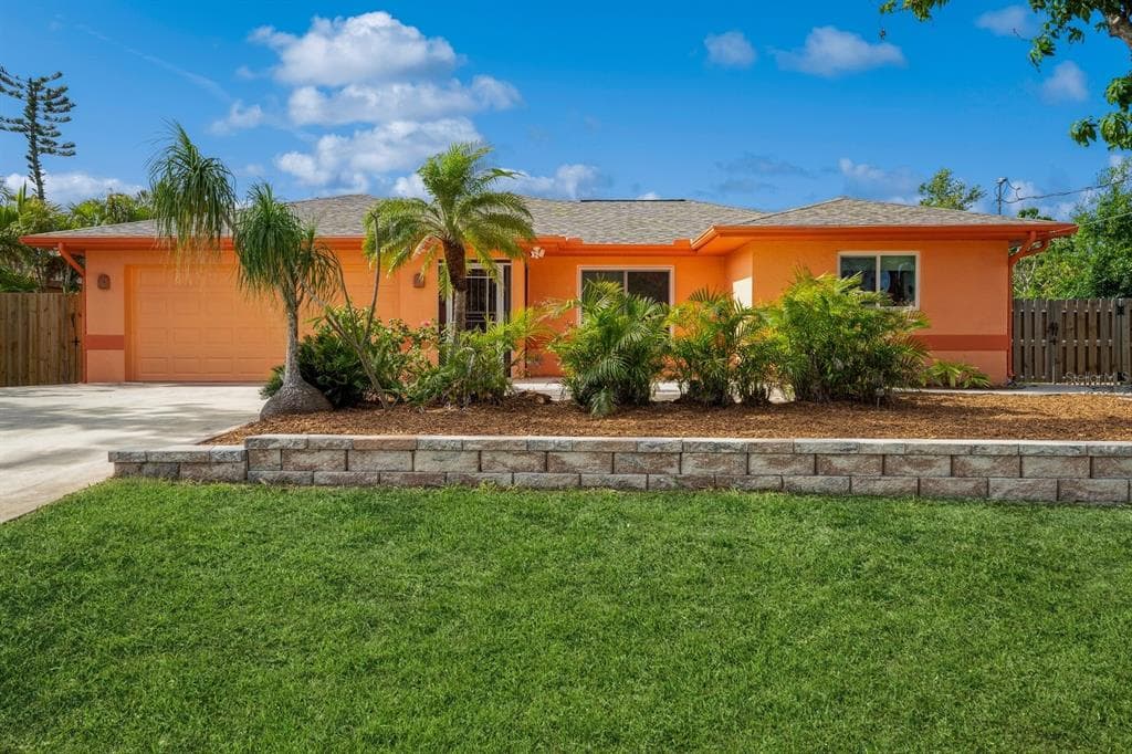 413 BLACKBURN ROAD NOKOMIS, FL 34275