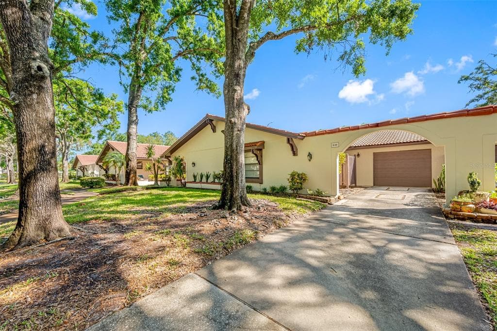 3505 TARPON WOODS BOULEVARD UNIT E42 PALM HARBOR, FL 34685