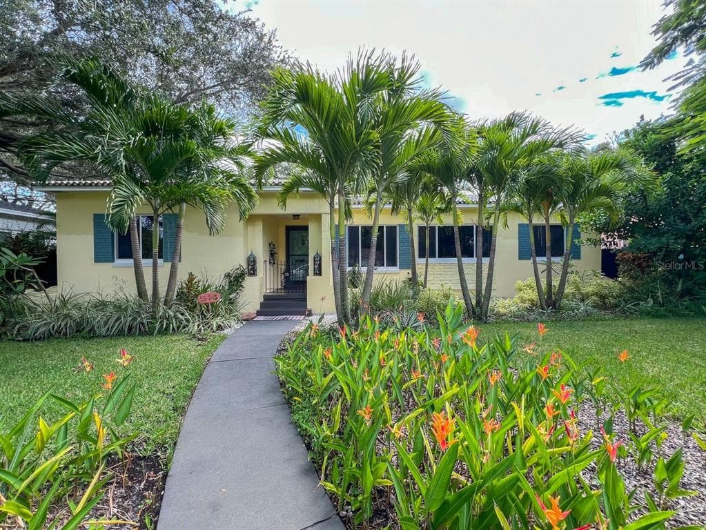 518 36TH AVENUE NE ST PETERSBURG, FL 33704