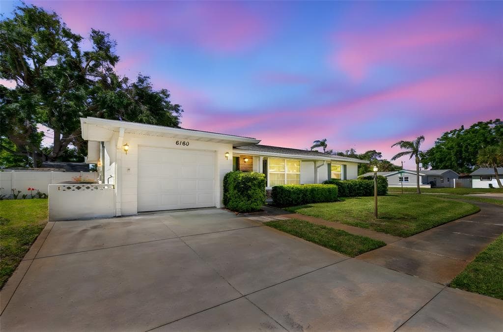 6160 29TH AVENUE N ST PETERSBURG, FL 33710