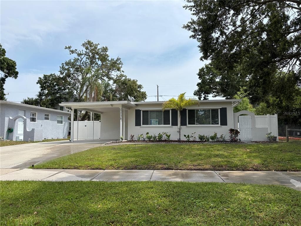 1138 51ST AVENUE N ST PETERSBURG, FL 33703