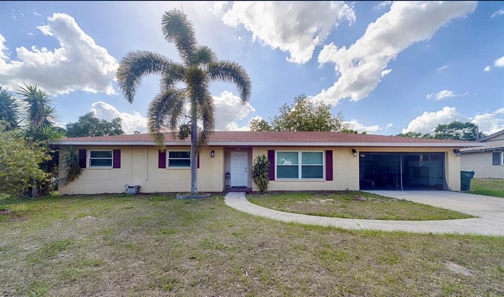 4621 QUEENS POINT DRIVE LAKELAND, FL 33813