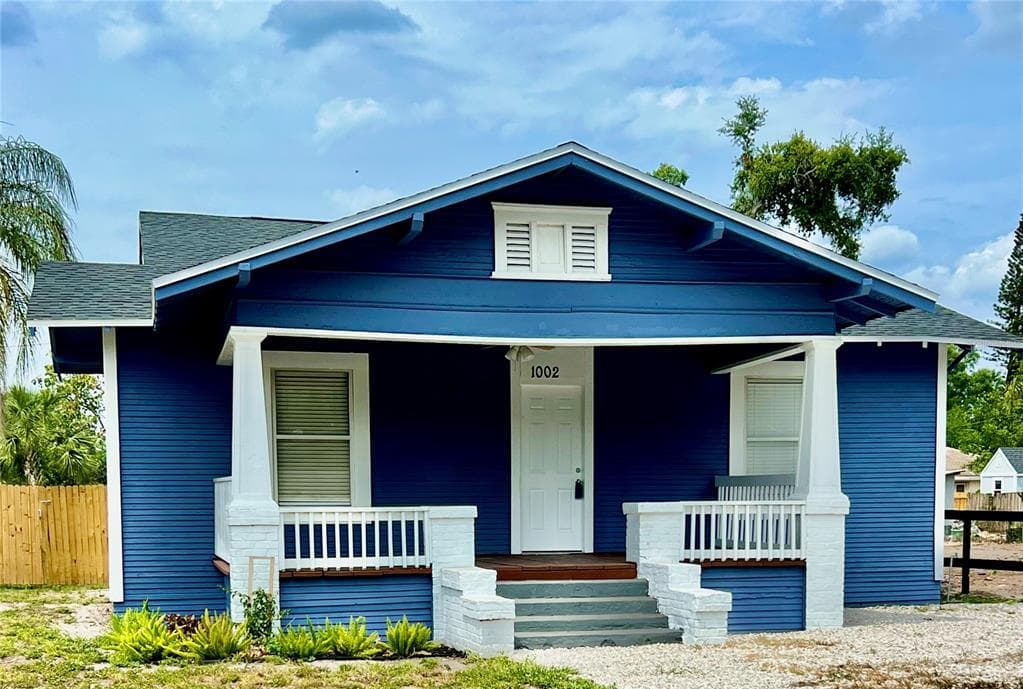 1002 E NORTH BAY STREET TAMPA, FL 33603