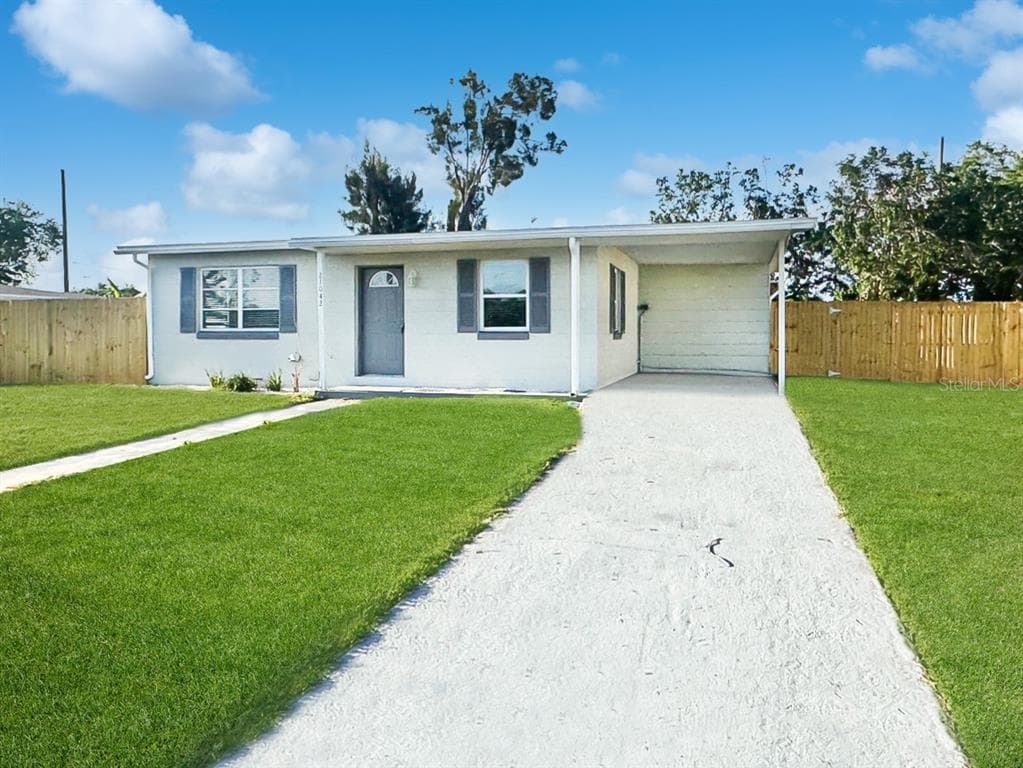21042 GLADIS AVENUE PORT CHARLOTTE, FL 33952