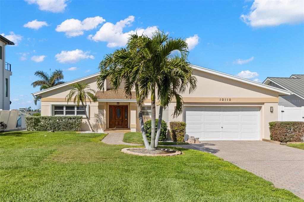 10110 YACHT CLUB DRIVE TREASURE ISLAND, FL 33706
