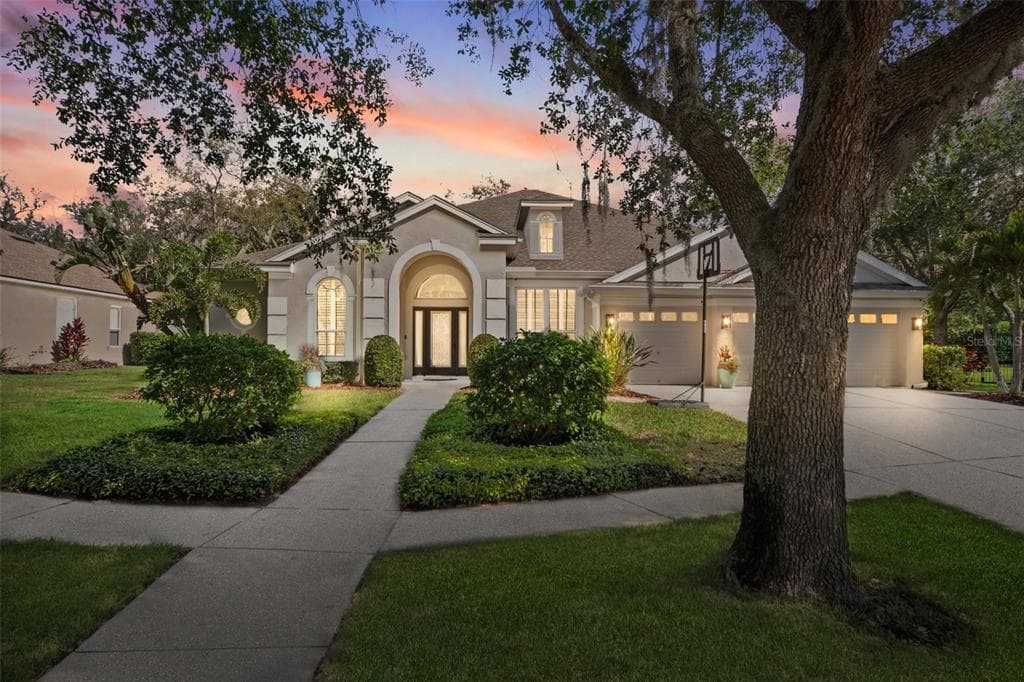 15930 SORAWATER DRIVE LITHIA, FL 33547