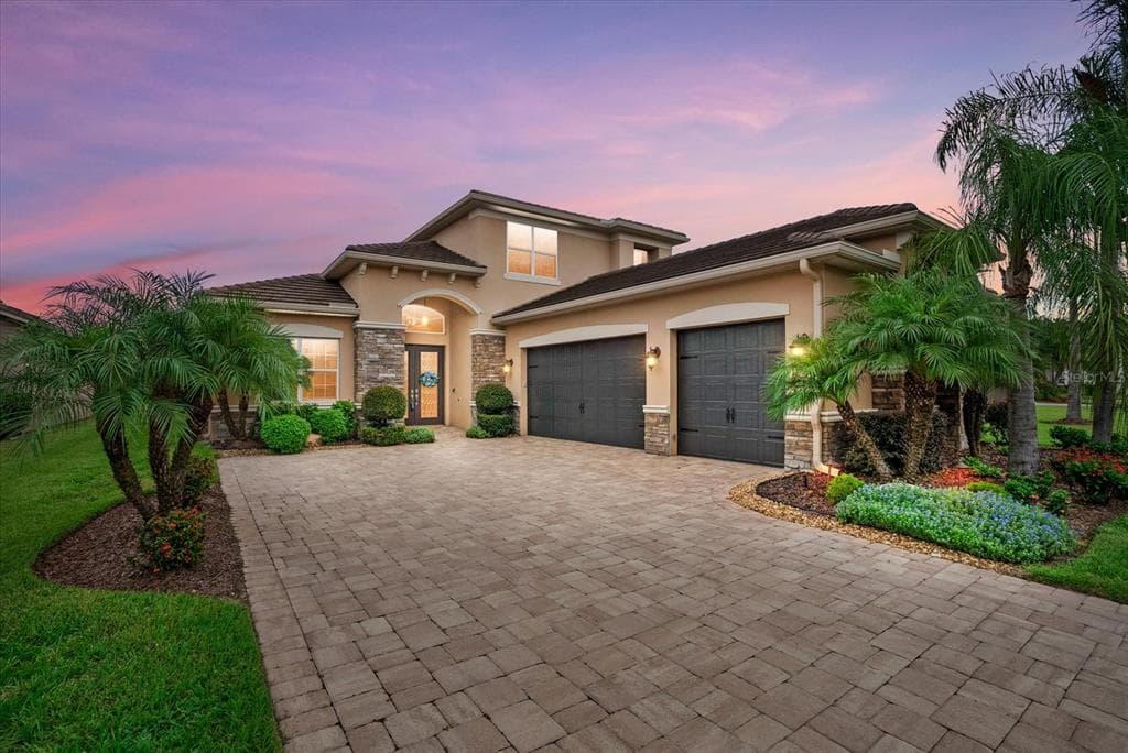 31382 CHESAPEAKE BAY DRIVE WESLEY CHAPEL, FL 33543