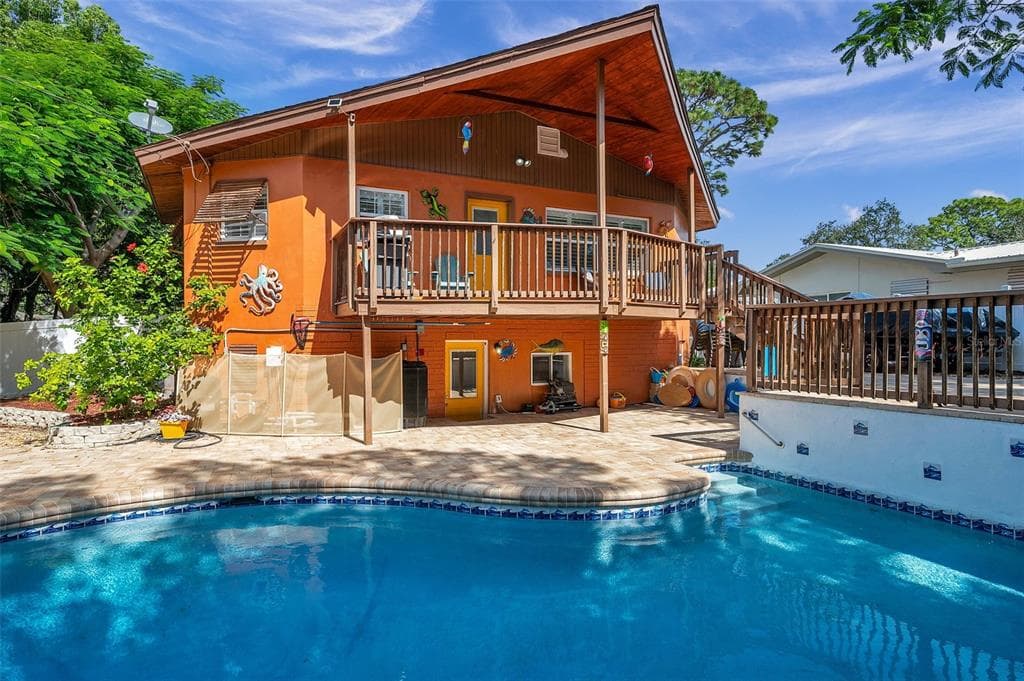 1261 12TH COURT SW LARGO, FL 33770