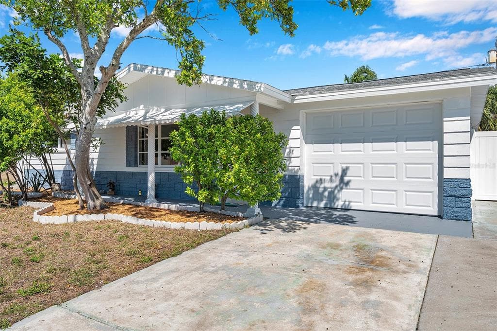 3624 HENDRIX STREET NEW PORT RICHEY, FL 34652