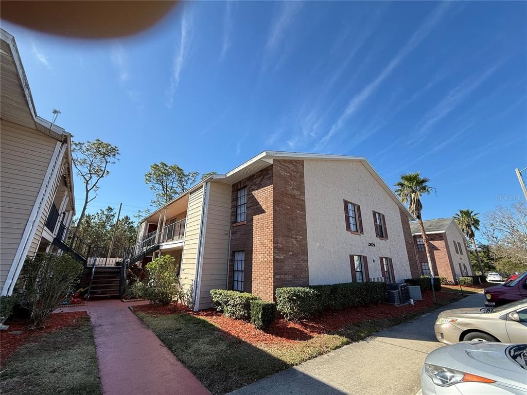 21026 VOYAGER BOULEVARD UNIT 6 LAND O LAKES, FL 34638