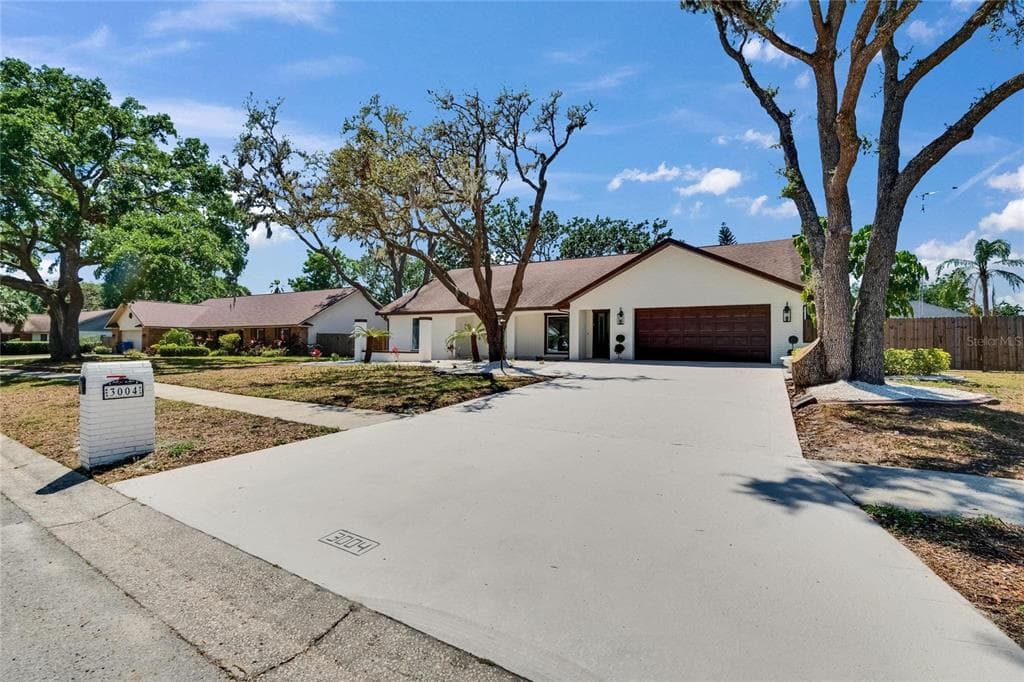 3004 ROLLING ACRES PLACE VALRICO, FL 33596