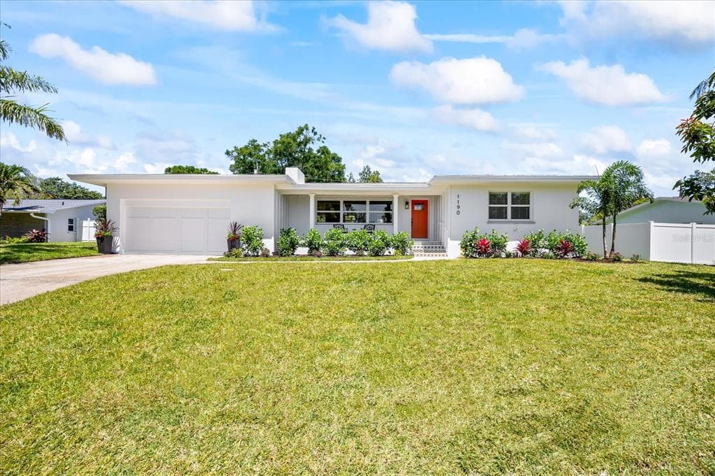 1190 NELSON STREET DUNEDIN, FL 34698