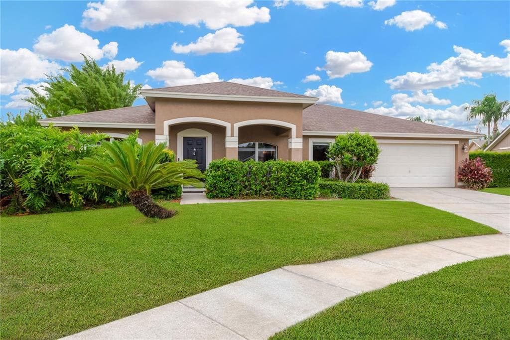 3913 LITTLE EGRET COURT