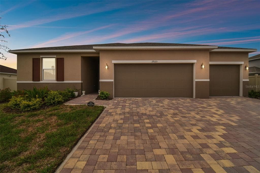 29123 KINSINGTON COURT