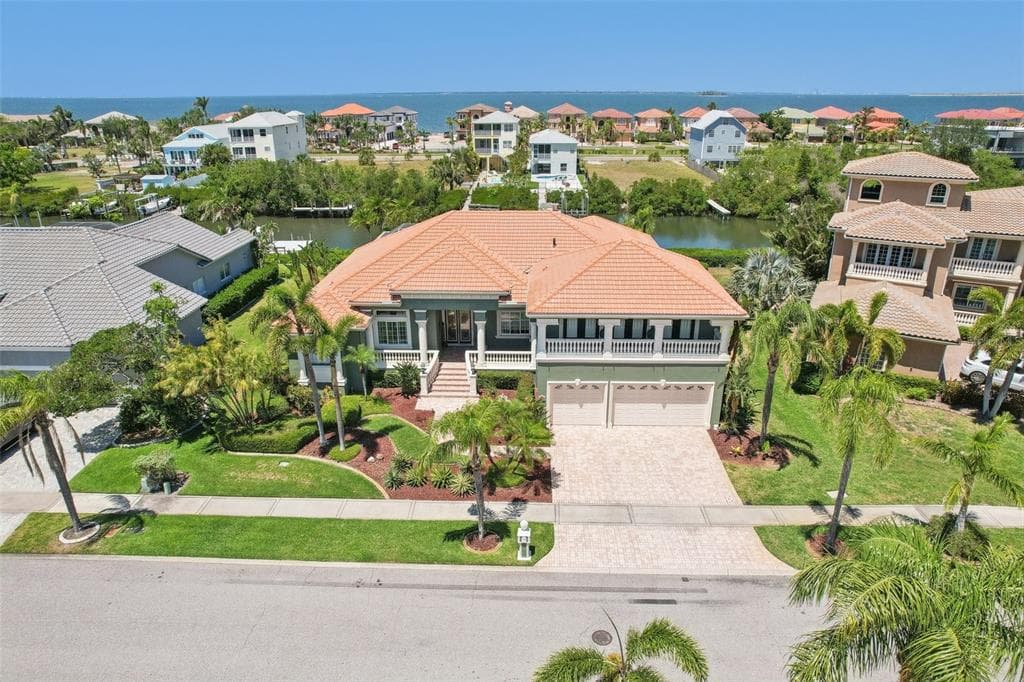 6461 RUBIA CIRCLE APOLLO BEACH, FL 33572