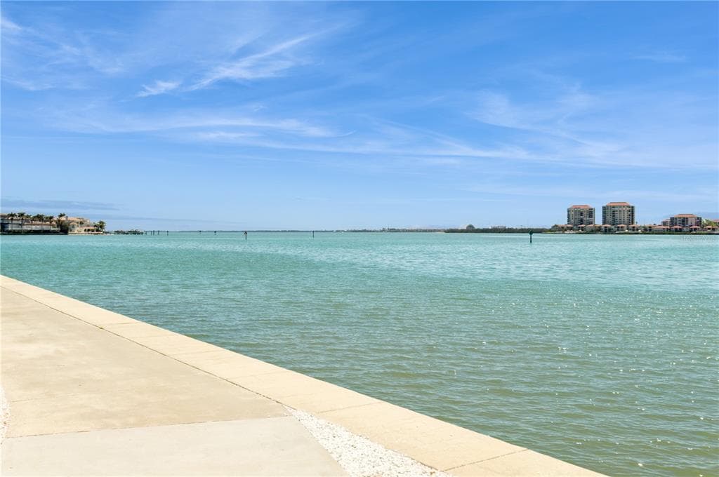 5200 BRITTANY DRIVE S UNIT 1807 ST PETERSBURG, FL 33715
