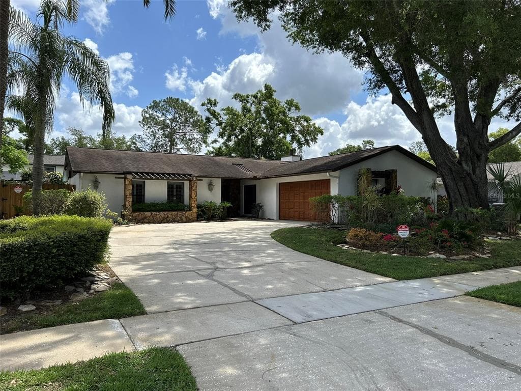 4006 DELLBROOK DRIVE