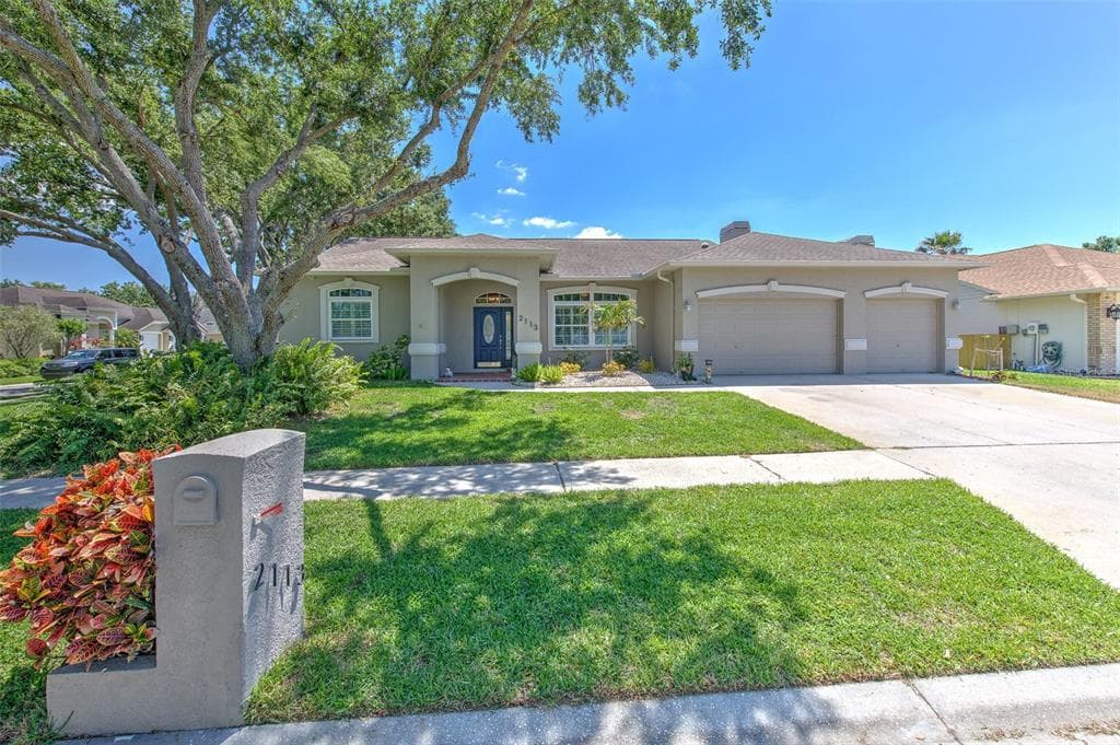 2113 GOLF MANOR BOULEVARD