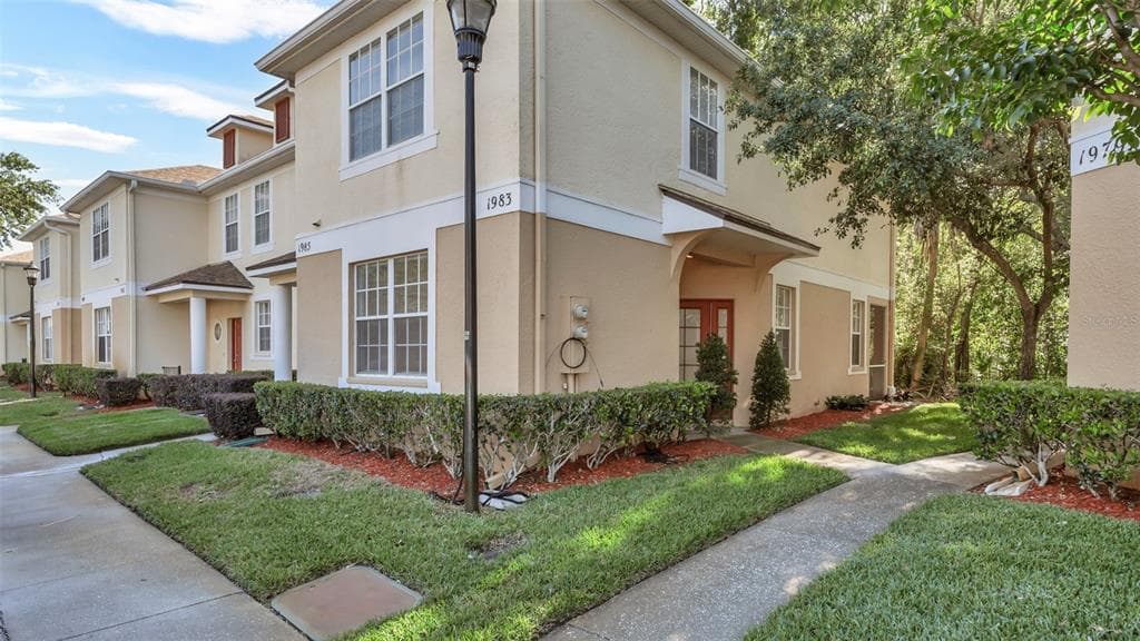 1983 FIESTA RIDGE COURT TAMPA, FL 33604
