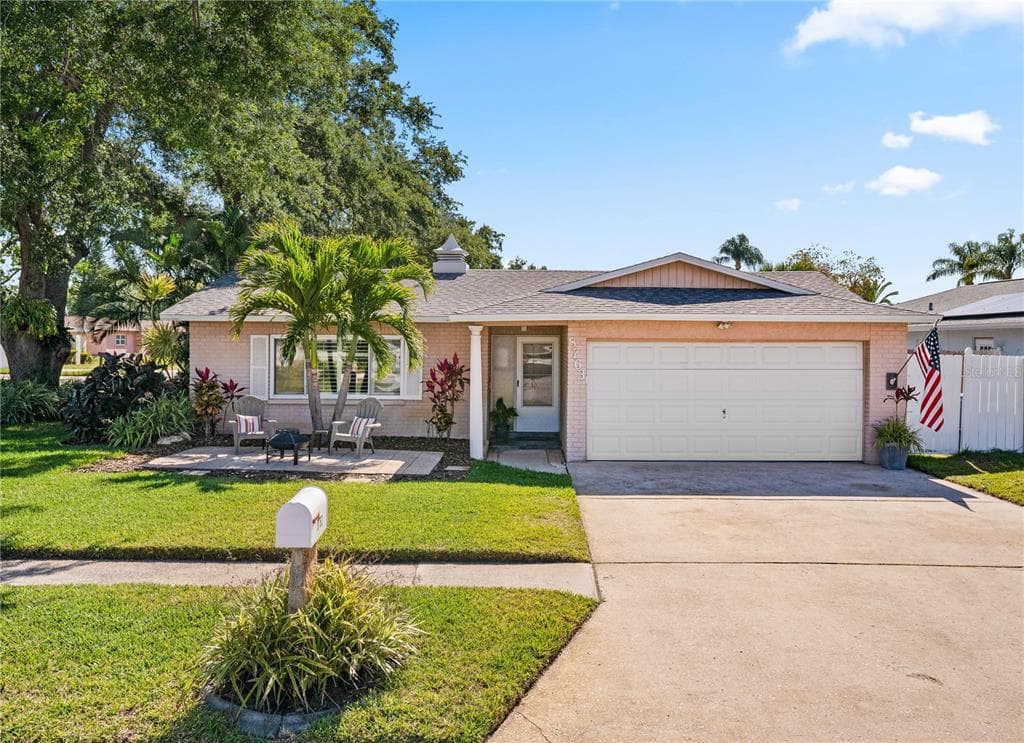 8763 MATTHEW STREET SEMINOLE, FL 33772