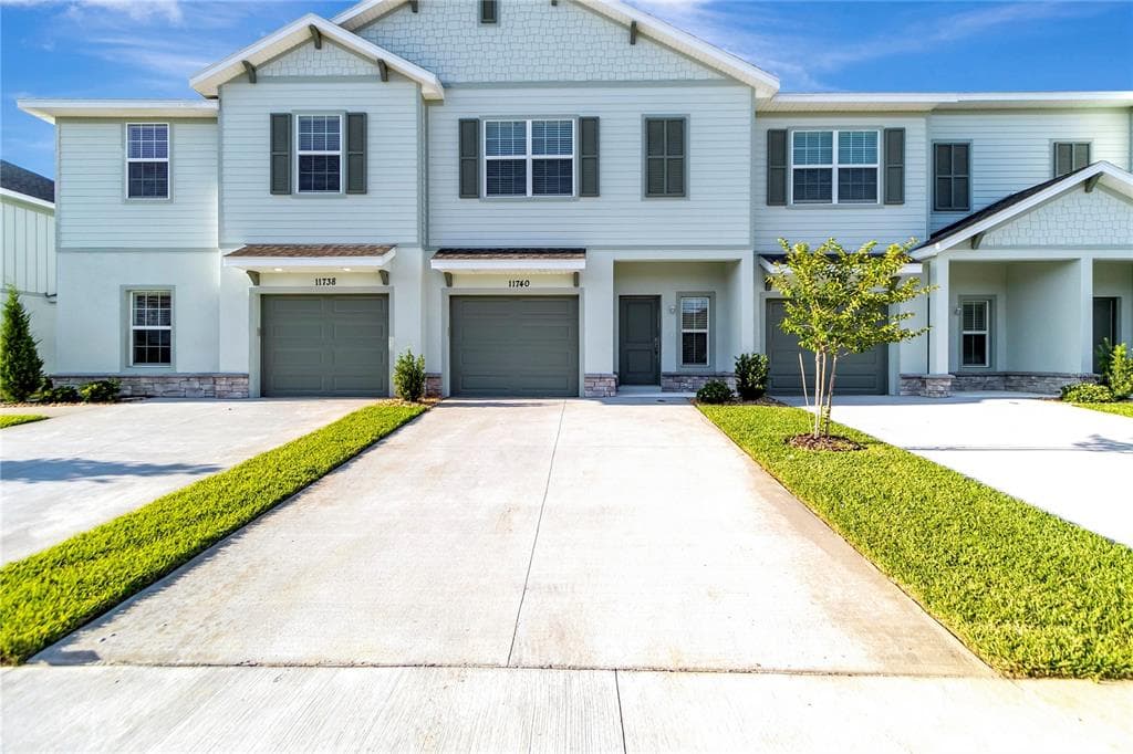 11740 BLACKBROOK COURT