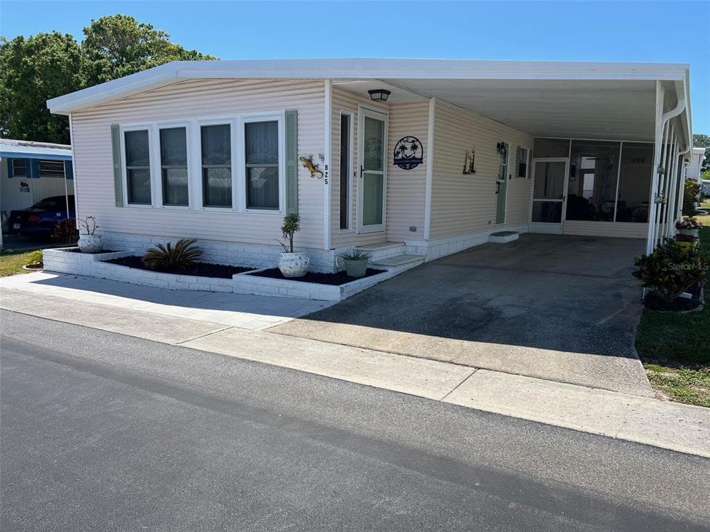 825 COCONUT PALM STREET