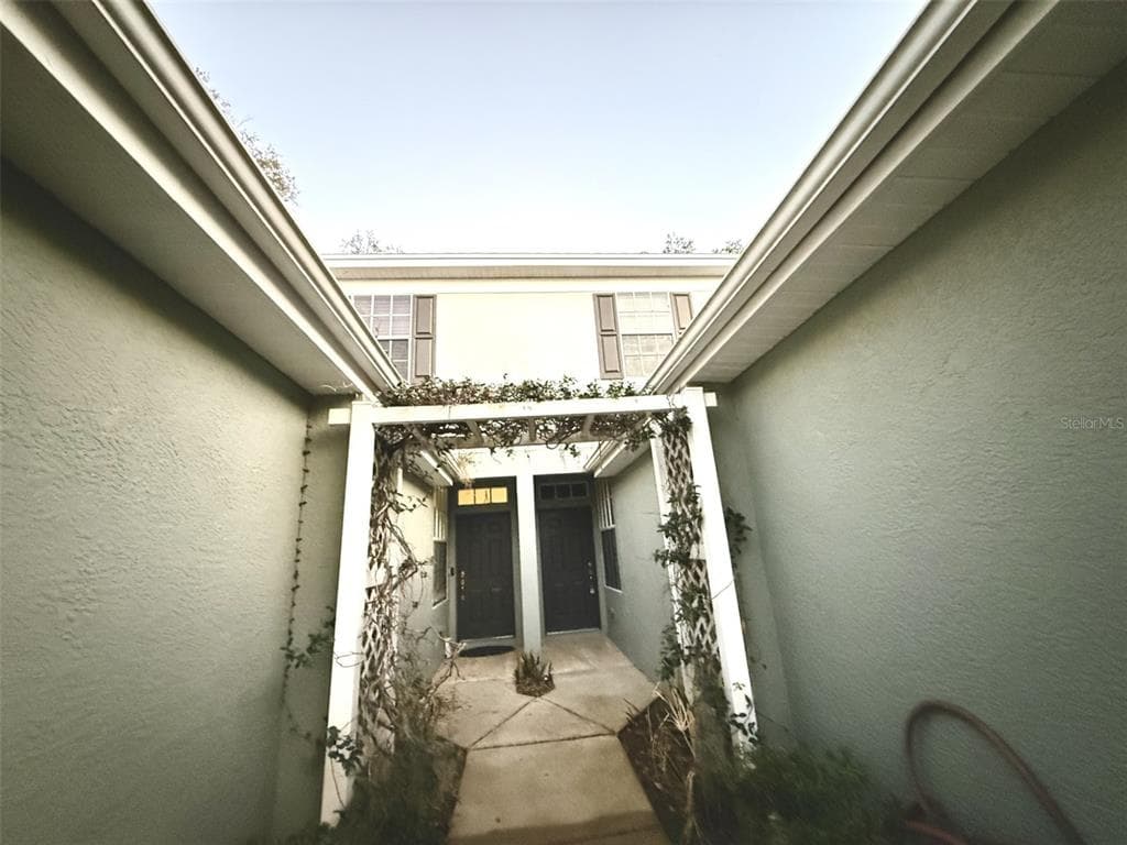 2437 EARLSWOOD COURT BRANDON, FL 33510