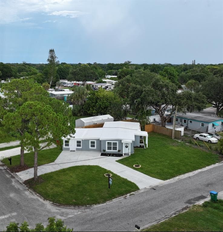 8392 95TH TERRACE SEMINOLE, FL 33777