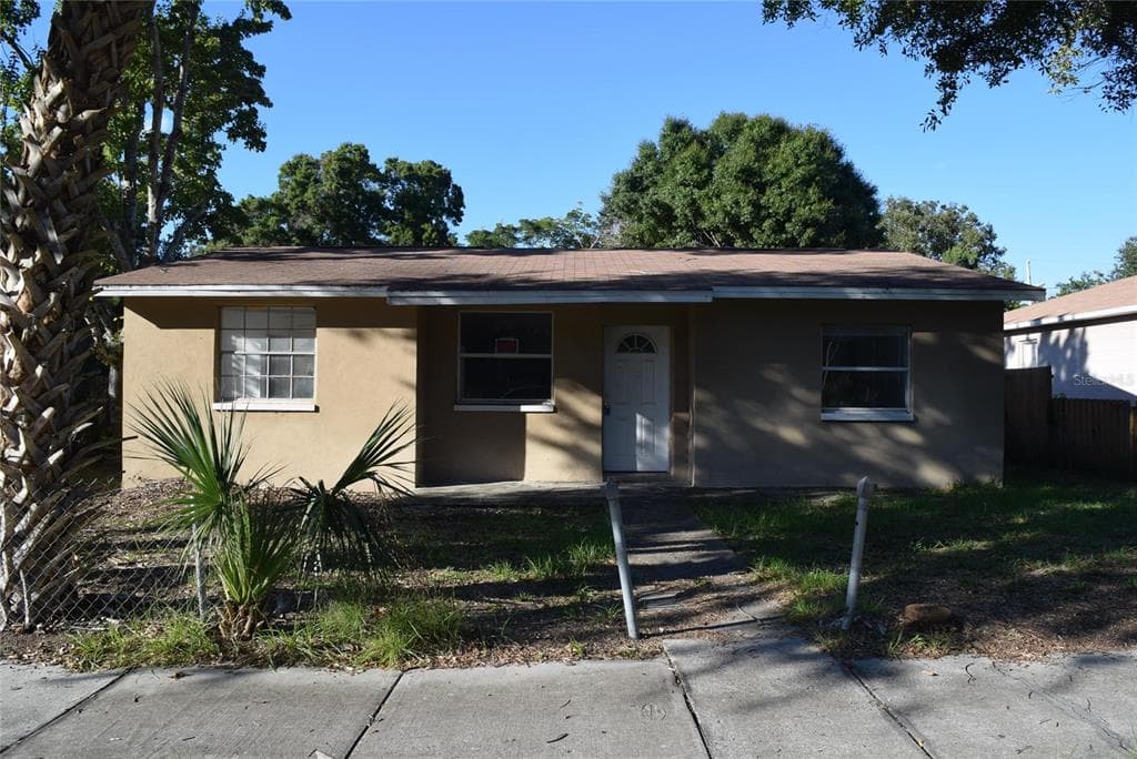 525 27TH AVENUE S ST PETERSBURG, FL 33705