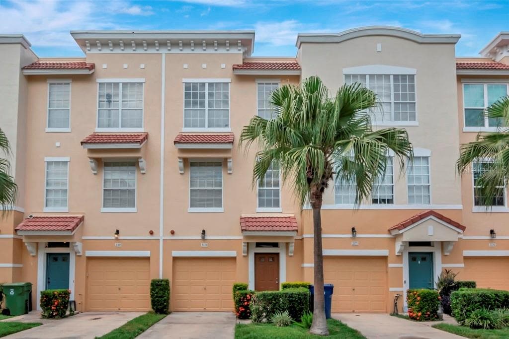 3170 BAYSHORE OAKS DRIVE TAMPA, FL 33611